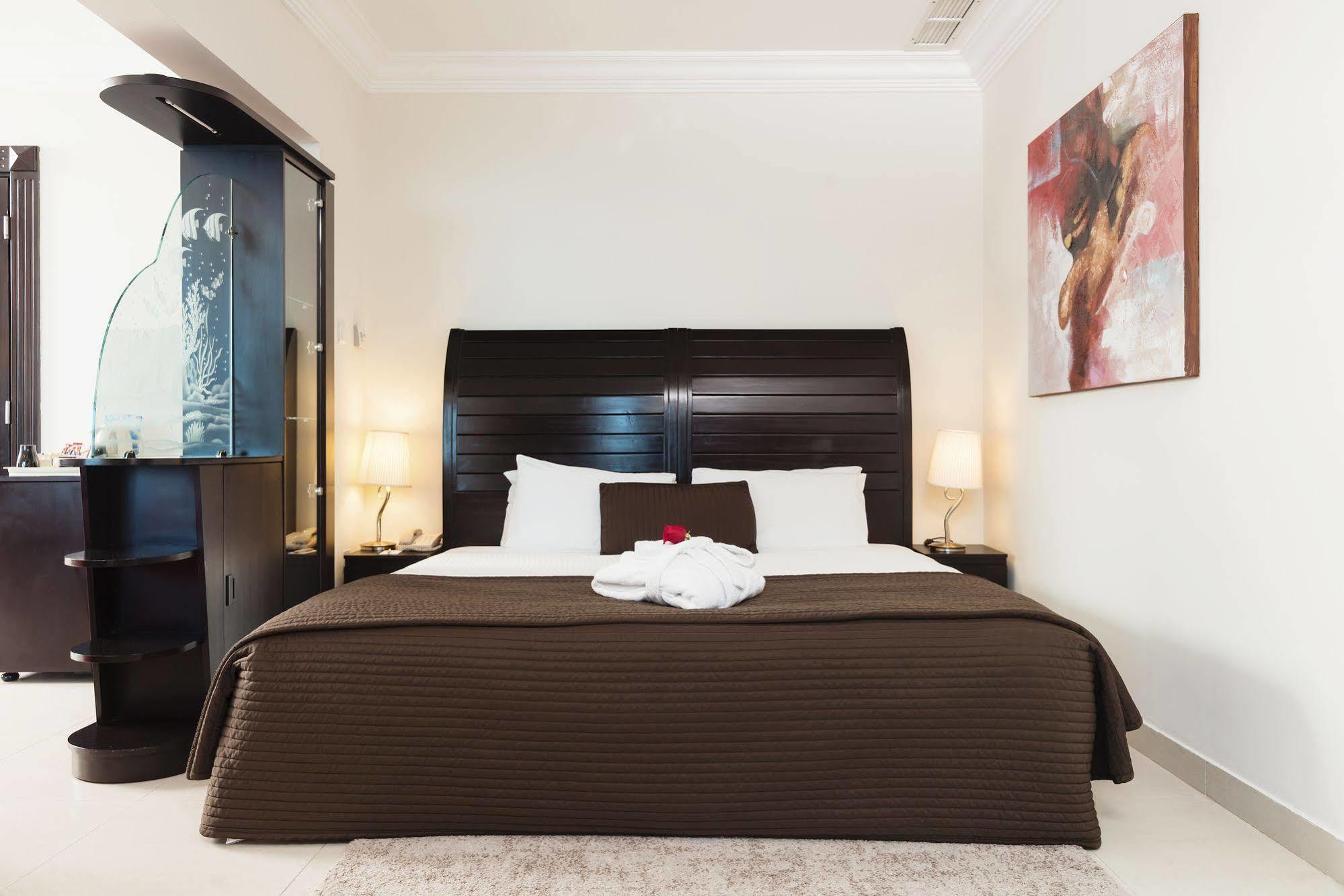 Costa Del Sol Hotel By Arabian Link Kuwait City Exterior photo